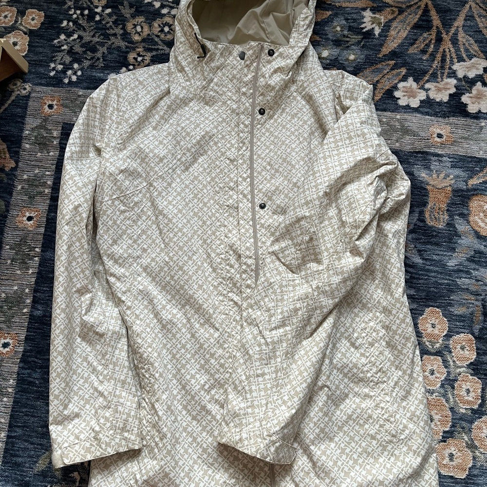 NWOT Columbia Jacket - Size XL
